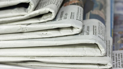 Nasdaq Composite tăng 3.6%, Tesla bứt phá gần 20%